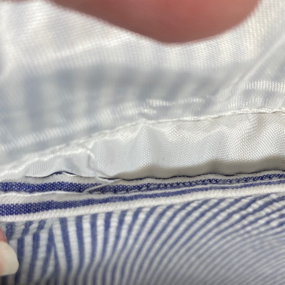 Like New Alan Flusser Classic Puckered Cotton Seersucker in Blue and White 44L - Picture 9 of 16